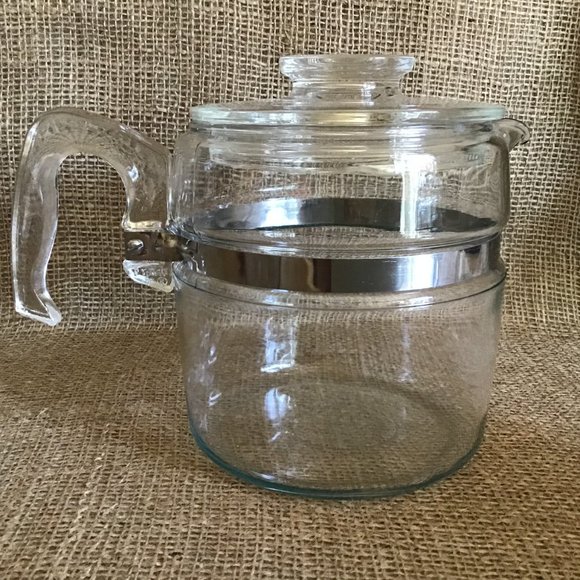 Vintage Pyrex 4 to 6 cup, Clear Glass Coffee Pot 7754 with Lid - Picture 2 of 3